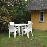 Three-bedroom In Hébergement de vacances *